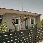 Sophia's Coastal Retreat Κορινός